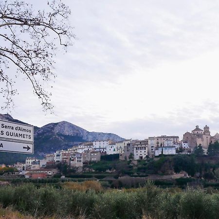 Apartament Rural Monetze Tivissa Luaran gambar